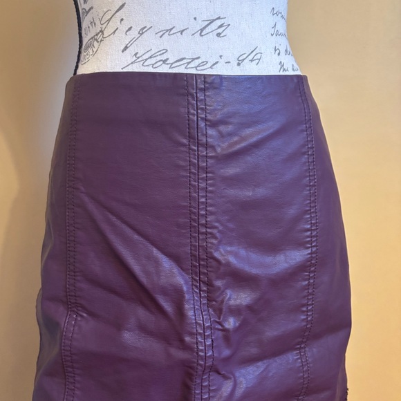 Free People Modern Femme Plum Purple Vegan Leather Mini Skirt - Picture 4 of 6